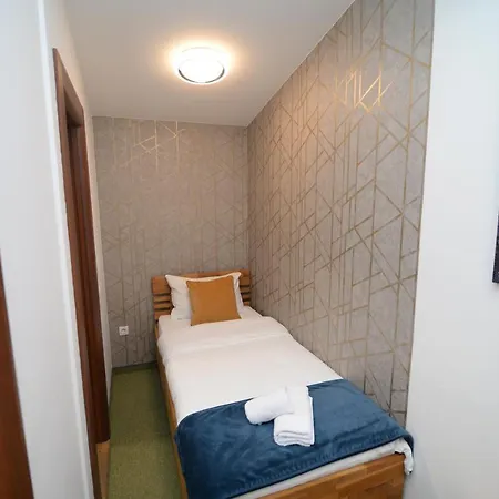 Carolija Hotel Lucani