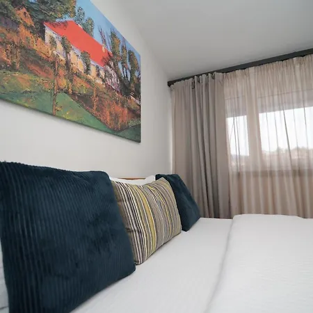 Carolija Hotel Lucani